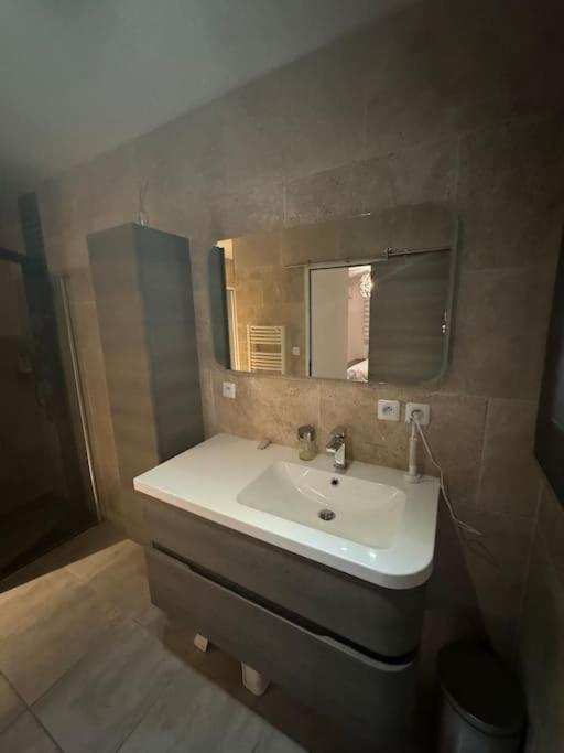 De Avec Piscine Privative Chauffee Saint-Maime
