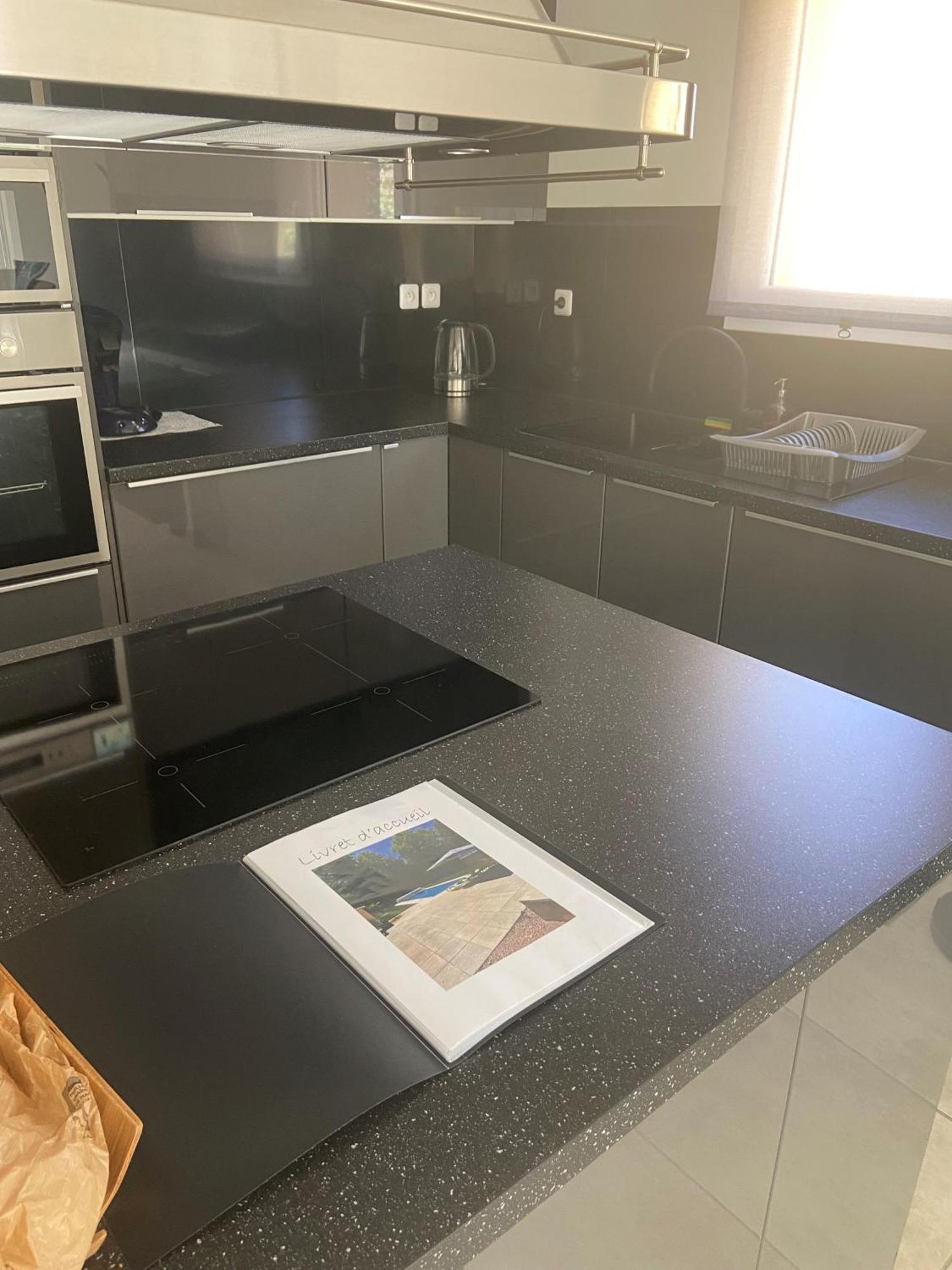 Holiday home De Avec Piscine Privative Chauffee Saint-Maime